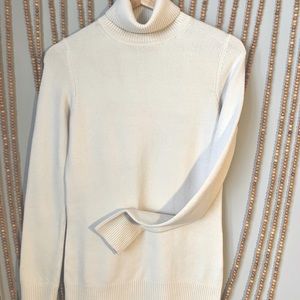 French Connection knit turtleneck sweater. Small.